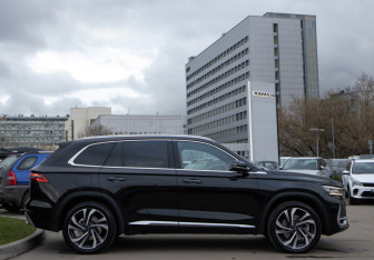 Подержанный автомобиль Geely Monjaro 2023 года (3 фото)