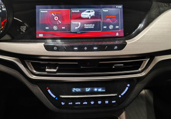 Подержанный автомобиль Changan CS35PLUS 2022 года (15 фото)