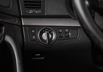 Подержанный автомобиль Hyundai i40 Sedan 2013 года (9 фото)