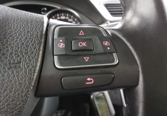 Подержанный автомобиль Volkswagen Passat CC 2011 года (15 фото)