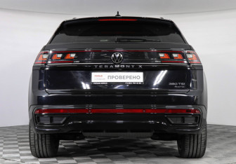Подержанный автомобиль Volkswagen Teramont 2024 года (6 фото)