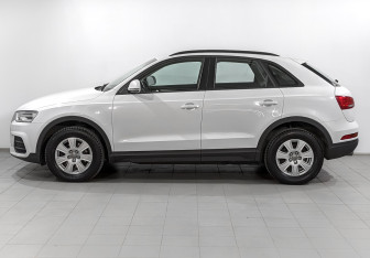 Подержанный автомобиль Audi Q3 2015 года (8 фото)