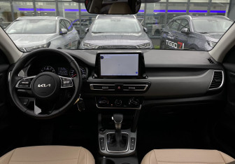 Подержанный автомобиль Kia Seltos 2022 года (11 фото)