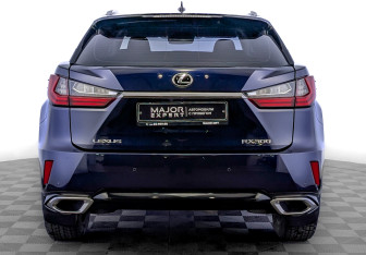 Подержанный автомобиль Lexus RX 2019 года (6 фото)