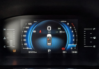 Подержанный автомобиль Geely Atlas Pro 2022 года (16 фото)