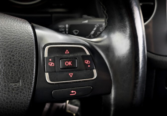 Подержанный автомобиль Volkswagen Tiguan 2016 года (28 фото)