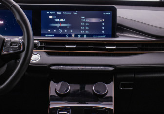 Подержанный автомобиль Exeed LX 2023 года (14 фото)