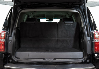 Подержанный автомобиль Chevrolet Tahoe 2016 года (14 фото)