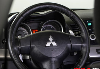 Подержанный автомобиль Mitsubishi Lancer Sedan 2008 года (13 фото)
