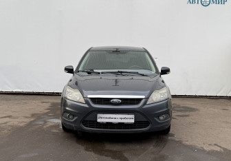 Подержанный автомобиль Ford Focus Hatchback 2011 года (2 фото)
