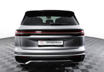 Подержанный автомобиль Geely Monjaro 2024 года (6 фото)