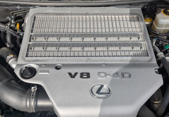 Подержанный автомобиль Lexus LX 2017 года (9 фото)