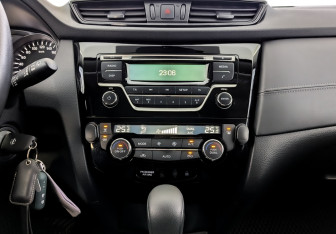 Подержанный автомобиль Nissan Qashqai 2022 года (15 фото)