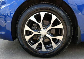 Подержанный автомобиль Hyundai Solaris Sedan 2013 года (9 фото)