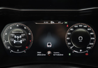 Подержанный автомобиль Geely Tugella 2022 года (11 фото)