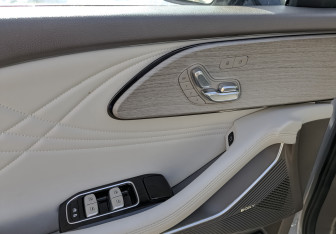 Подержанный автомобиль Exeed RX 2024 года (21 фото)