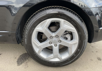 Подержанный автомобиль Land Rover Range Rover Sport 2018 года (12 фото)