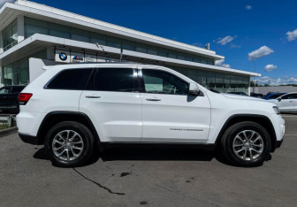 Подержанный автомобиль Jeep Grand Cherokee 2016 года (4 фото)