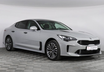 Подержанный автомобиль Kia Stinger 2018 года (3 фото)