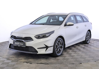 Подержанный автомобиль Kia Ceed Wagon 2022 года (1 фото)