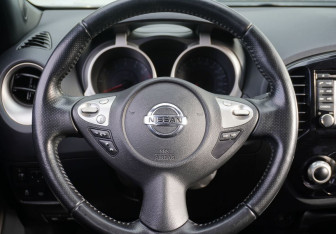 Подержанный автомобиль Nissan Juke 2013 года (14 фото)