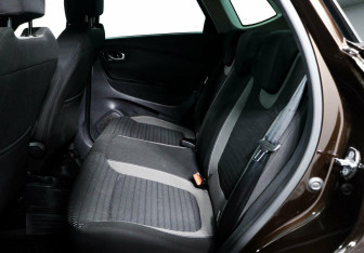 Подержанный автомобиль Renault Kaptur 2017 года (12 фото)