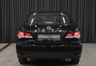 Подержанный автомобиль Nissan Almera Sedan 2018 года (5 фото)