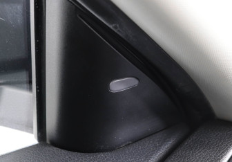 Подержанный автомобиль Nissan X-Trail 2018 года (14 фото)