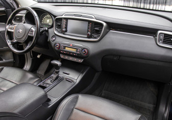 Подержанный автомобиль Kia Sorento 2019 года (11 фото)