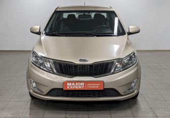 Подержанный автомобиль Kia Rio Sedan 2012 года (2 фото)