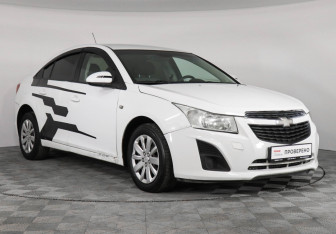 Подержанный автомобиль Chevrolet Cruze Sedan 2013 года (3 фото)