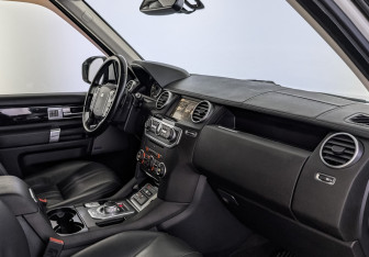 Подержанный автомобиль Land Rover Discovery 2015 года (13 фото)