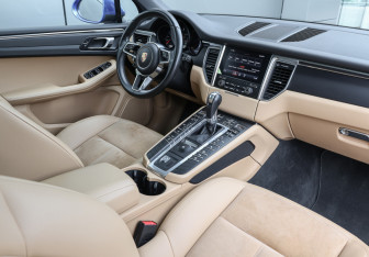 Подержанный автомобиль Porsche Macan 2018 года (9 фото)