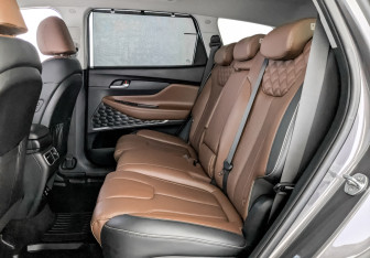 Подержанный автомобиль Hyundai Santa Fe 2022 года (18 фото)