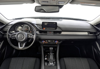 Подержанный автомобиль Mazda 6 Sedan 2020 года (14 фото)