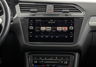 Подержанный автомобиль Volkswagen Tiguan 2021 года (17 фото)