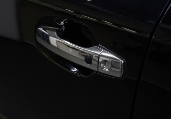 Подержанный автомобиль Toyota Land Cruiser Suv 2013 года (26 фото)