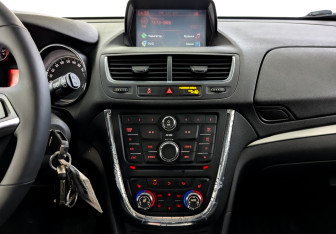 Подержанный автомобиль Opel Mokka 2014 года (15 фото)