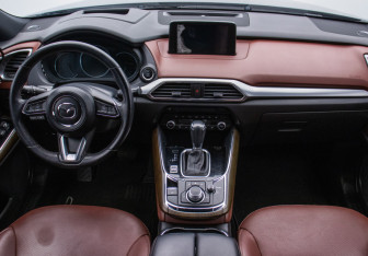 Подержанный автомобиль Mazda CX-9 2019 года (13 фото)
