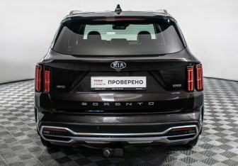 Подержанный автомобиль Kia Sorento 2021 года (6 фото)