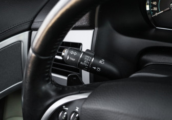 Подержанный автомобиль Jaguar XF Sedan 2014 года (31 фото)