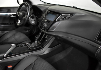 Подержанный автомобиль Hyundai i40 Sedan 2014 года (10 фото)