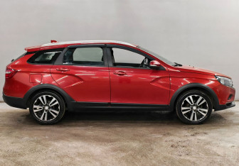Подержанный автомобиль LADA (ВАЗ) Vesta Wagon 2019 года (4 фото)