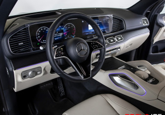 Подержанный автомобиль Mercedes-Benz GLE 2025 года (34 фото)