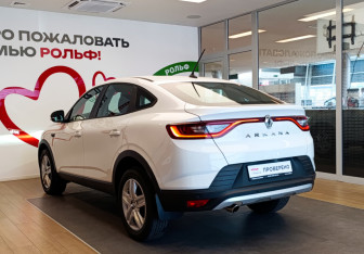 Подержанный автомобиль Renault Arkana 2020 года (6 фото)