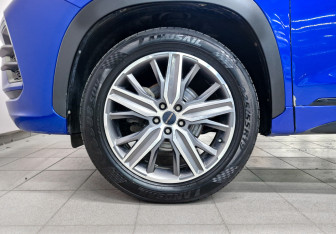 Подержанный автомобиль Exeed LX 2022 года (18 фото)