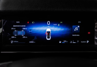 Подержанный автомобиль Geely Preface 2024 года (10 фото)