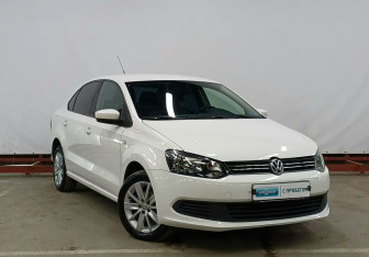 Подержанный автомобиль Volkswagen Polo Sedan 2012 года (3 фото)
