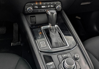 Подержанный автомобиль Mazda CX-5 2020 года (25 фото)