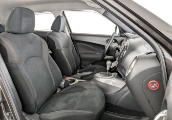 Подержанный автомобиль Nissan Juke 2012 года (23 фото)